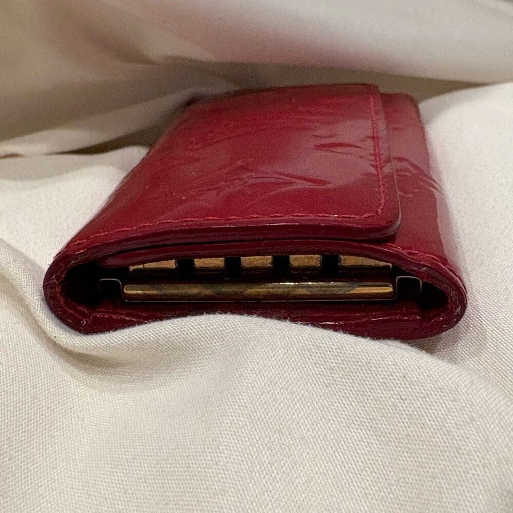 🎄 SALE! Louis Vuitton Red Monogram Patent Leather Keyring Case Key Holder - Picture 4 of 11